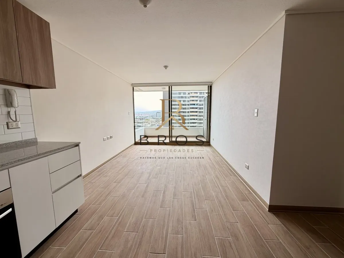 Imagen 1 de 15 de Arriendo Depto 3d1b + Est Y Bodega Sector Norte