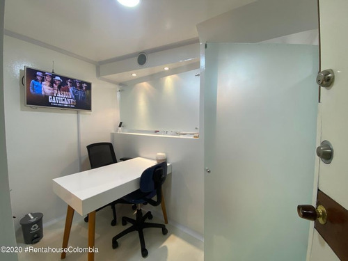 Comercial En Bogota Rah Co: 21-1387