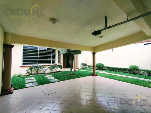 Casa En Venta En Jardines De Las Animas