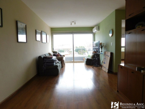 Imagen 7 de 21 de Apartamento En Edificio Con Piscina, Barbacoa Y Cochera Sobre Avenida Millán
