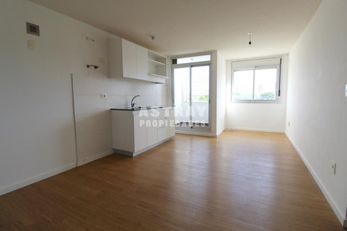 Imagen 1 de 9 de Apartamento En Venta De 1 Dormitorio En La Blanqueada (ref: Ast-2230)