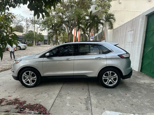 Ford Edge 2.0 Titanium