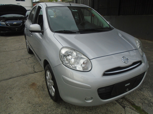 Nissan March Ano 2013 Sv 1.6 90.000km Completo U.dono