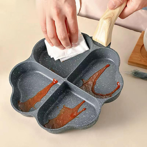 Panelas Fritas Para Café Da Manhã, Panelas De Coração