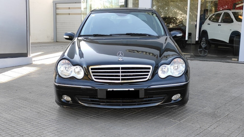 Imagen 2 de 13 de Mercedes-benz Clase C 2006 2.3 C230 Avantgarde Sport V6