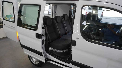 Peugeot Partner Furgon Confort Hdi 5 Asientos 0km
