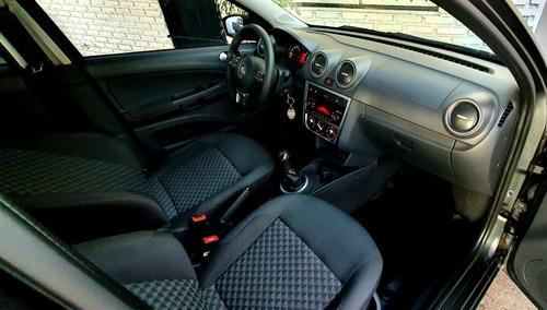 Volkswagen Gol Trend 1.6 Highline 101cv 2015