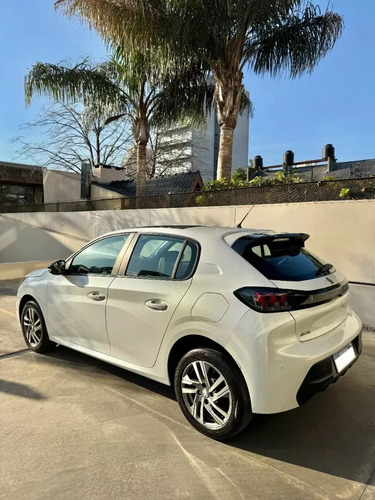 Peugeot 208 1.6l Feline Tiptronic