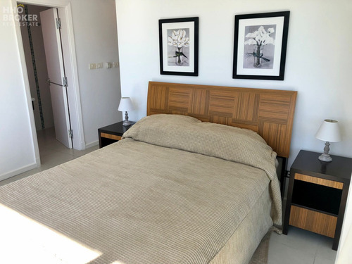 Apartamento En Venta Y Alquiler Torre Manhattan. Punta Del Este. Aidy Gril.