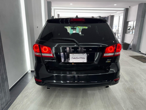 Dodge Journey 2.4 Sxt 7 Pasajeros Plus At