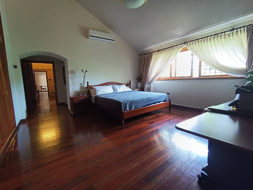 Imagen 2 de 30 de Casa En Urb Guaparo Soc-015 Fg