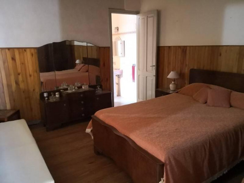 Imagen 15 de 30 de Casa De 3 Dormitorios Mas Comodin, Excelente Ubicacion