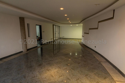 Imagen 11 de 30 de Los Naranjos Del Cafetal Casa En Venta Cod. 22-8102 02129594482----04141469108 Rah Ccct