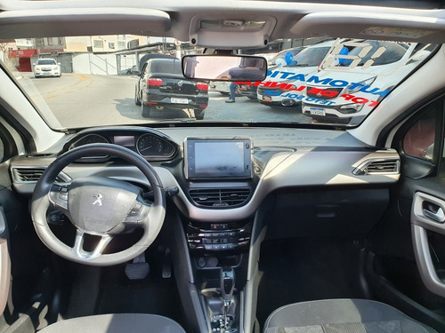 Imagem 8 de 10 de Peugeot 208 2018 1.6 16v Griffe Flex Aut. 5p
