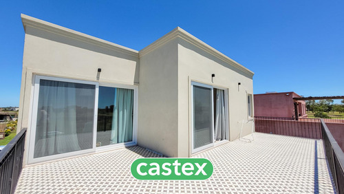 Casa En Venta En El Canton Golf