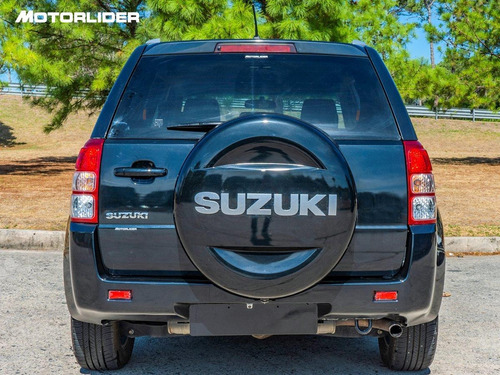 Imagen 4 de 25 de Suzuki Grand Vitara Limited 2.4 4x2 | Permuta / Financia