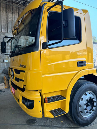 Mb Mercedes Atego 1419 Ce 4x2 Ano 2015 No Chassi
