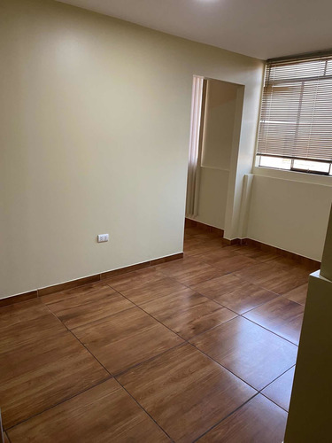 Imagen 7 de 29 de Mini Depa 30 M2 Incluye Servicios Cuadra 3 Av. La Molina - Atento Peru-2023