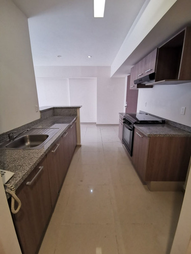 Departamento En Venta En Vía Santa Fe Con Terraza Y Bodega (m2d3178)