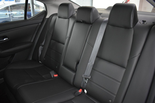 Imagen 10 de 25 de Nissan Sentra Exclusive Cvt 2.0 Cesar