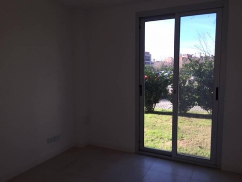Imagen 9 de 12 de Departamento Venta Las Amapolas - Pilar