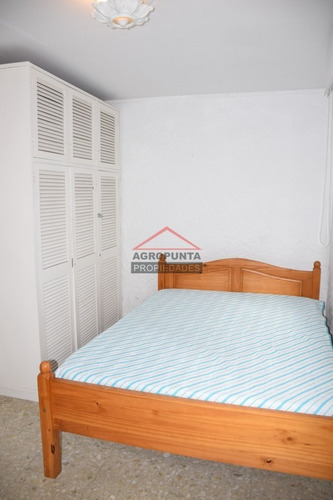 Apartamento En Peninsula, 2 Dormitorios *- Ref: 2875