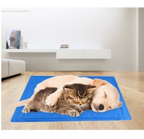 Imagen 4 de 9 de Almohadilla De Enfriamiento Para Mascotas 50cmx90cm