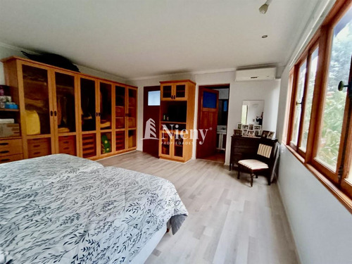 Casa Venta 3 Suites/ 4 B Más Serv./carlos Silva Vildósola