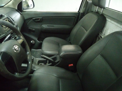 Toyota Hilux Dx 2.5 4x2 S/c 2013