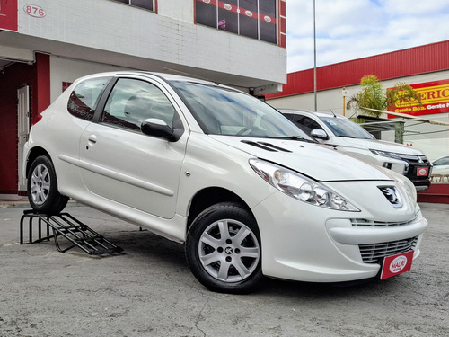 Peugeot 207 1.4 8V