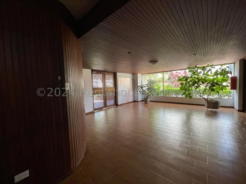 Apartamento En Venta Santa Paula 25-20008