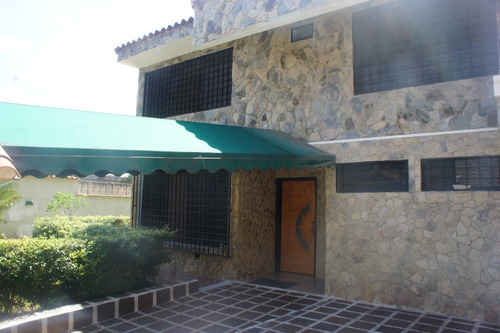 Imagen 1 de 14 de Casa En Venta En Macaracuay. 630m2. Areas Sociales Con Piscina