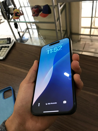 Apple iPhone 15 Pro Max (256 Gb) - Titânio Azul (Usado)