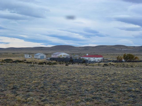 Inmobiliaria Comodoro - 20.000 Has Santa Cruz - Buenas Instalaciones - Rp 288