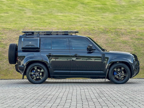 Land Rover Defender 110 HSE 2.0 Turbo 7L
