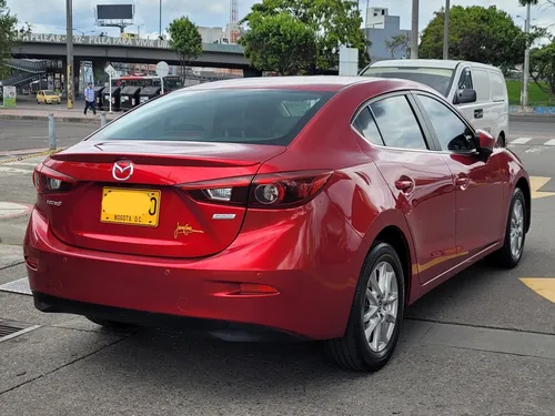 Mazda 3 2.0 Touring