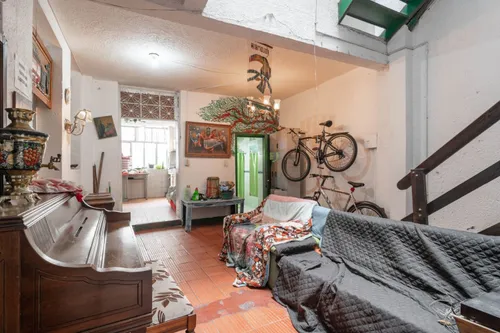 Casa En Venta En La Candelaria. Cod V13396