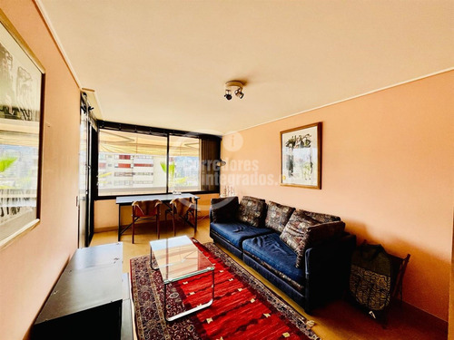 Amplio Departamento En Venta De 4 Dorm. En El Golf