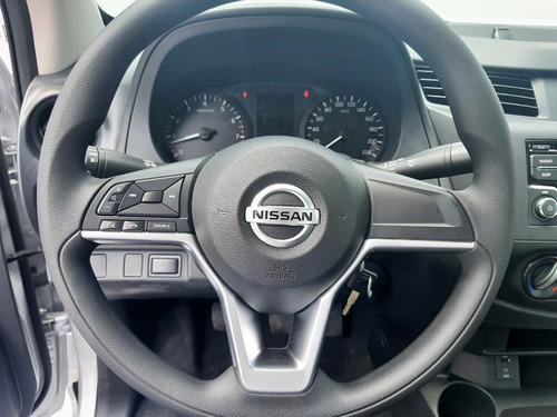 Imagen 10 de 14 de Nissan Np300 Estacas Ac 2022