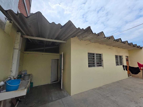 Casa En Venta De Un Nivel Col. Ignacio Zaragoza