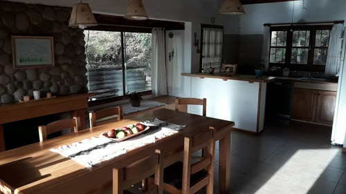 Imagen 9 de 17 de Complejo De 2 Cabañas