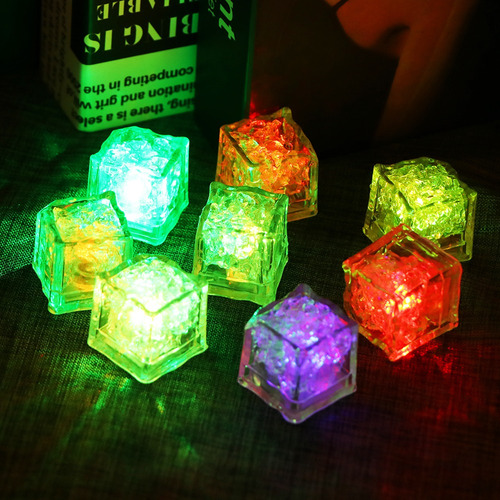 Imagen 8 de 9 de 40 Piezas De Cubitos De Hielo Brillantes Bloque Led Blink Se