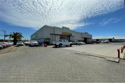 Bodega 700 M2 Caletera Varoli - 70 Uf Mas Gtos Com