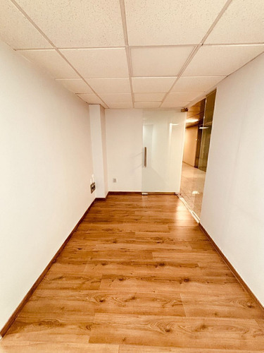 Renta De Oficinas En Col. Bosques De Las Lomas, Miguel Hidalgo