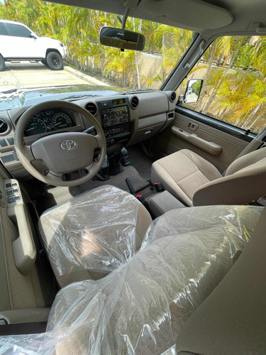 Imagen 9 de 13 de Toyota Land Cruiser Machito
