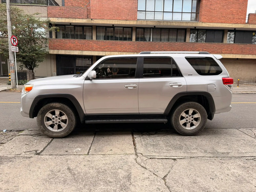Toyota 4Runner 4.0 Sr5