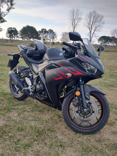Yamaha R3