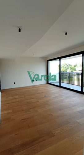 Venta Apartamento, Carrasco Norte, 2 Dorm, 2 Baños, Con Las Mejores Terminaciones Y Servicios!!!!!