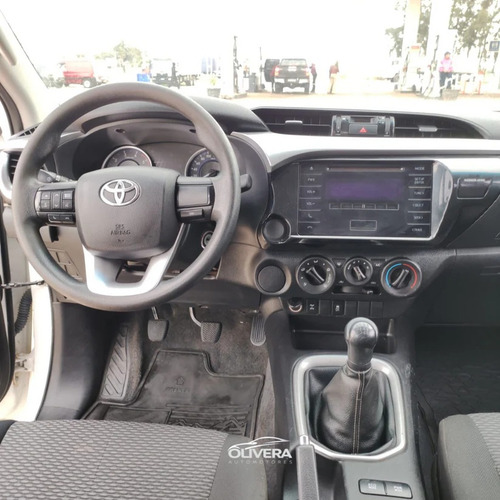 Toyota Hilux SR 4X2
