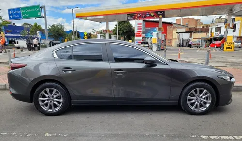 Mazda 3 2.0 Prime